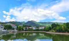 杏耀浙江桐庐钟山乡：4坐石材矿山（芝麻黑）已