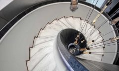 杏耀注册一个优质大理石旋转楼梯需要哪