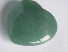 杏耀平台玉石选购时 这些话千万不要说