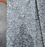 大理石花岗岩的褪色原因