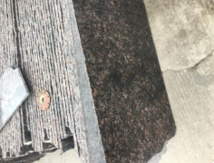 英国棕重新打磨易变色，正确维护是关键