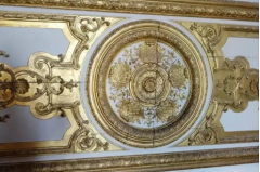 石材高贵典雅让凡尔赛宫成为经典。