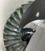 杏耀登录旋转楼梯的优缺点